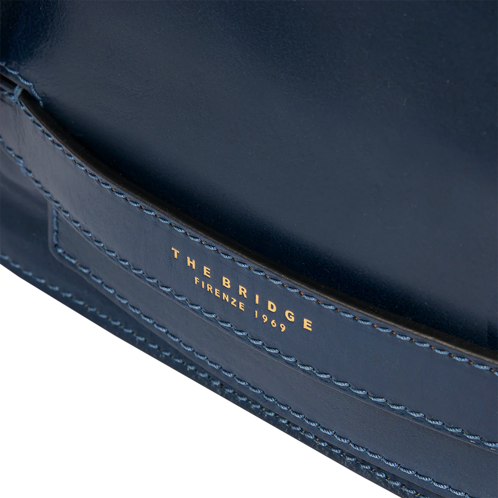 Borsa tracolla pelle grande Lucrezia Blu - Qshops (The Bridge)