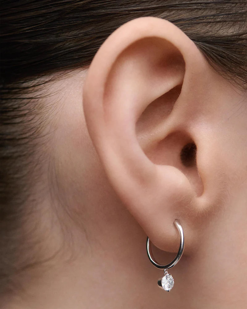 Orecchini a cerchio in diamante e oro bianco Grace Mini - Qshops (PDPAOLA)