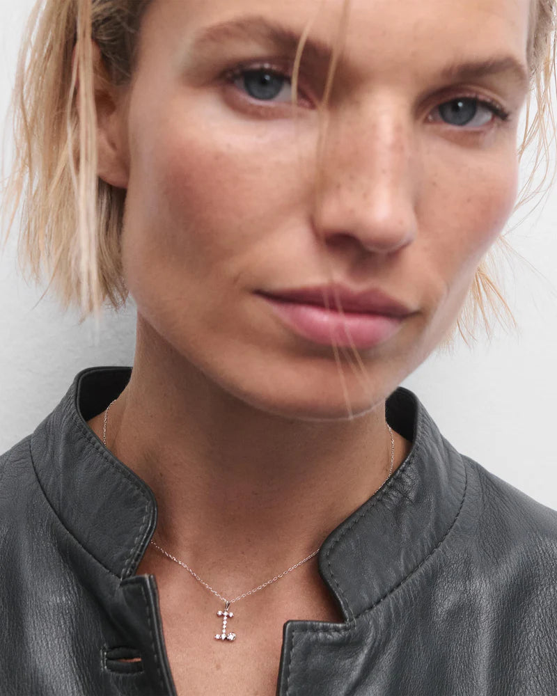 Pendente con iniziale I in diamanti e oro bianco - Qshops (PDPAOLA)