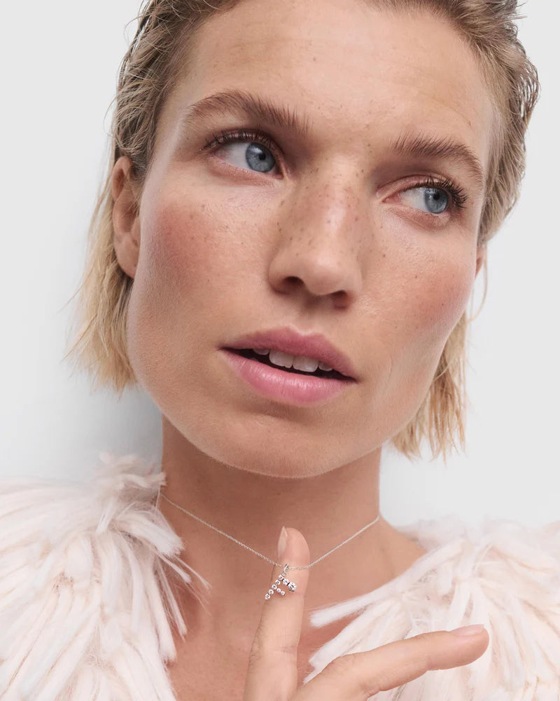 Pendente con iniziale F in diamanti e oro bianco - Qshops (PDPAOLA)