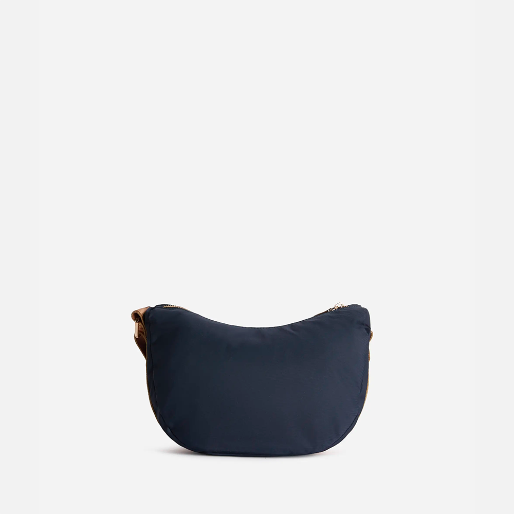 Stormy Nylon tracolla a mezzaluna piccola Blu Notte - Qshops (Alviero Martini 1A Classe)