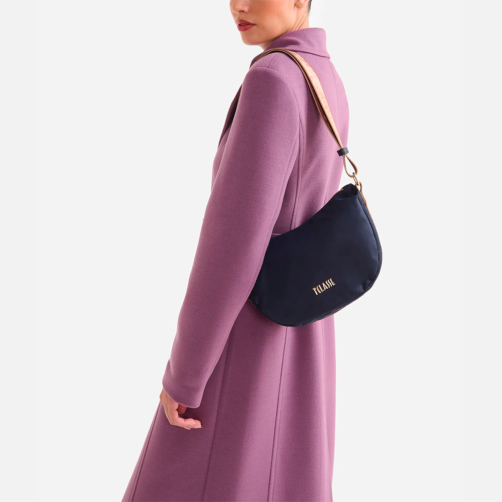 Stormy Nylon tracolla a mezzaluna piccola Blu Notte - Qshops (Alviero Martini 1A Classe)