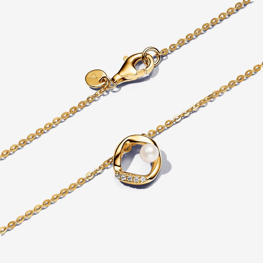 Collana Cerchio Linea Sinuosa con Perla d'Acqua Dolce Coltivata e Pavè - Qshops (Pandora)