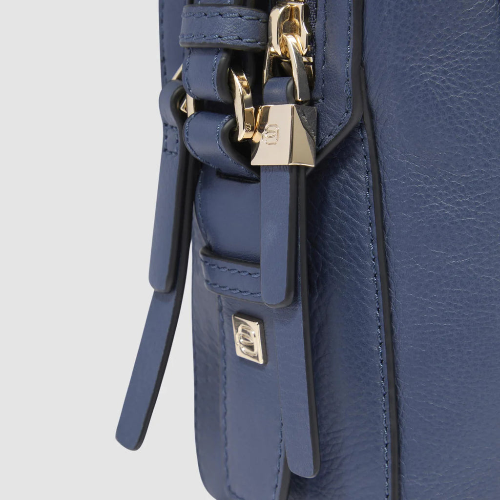 Borsa tracolla donna modello camera case Blu Mare - Qshops (Piquadro)