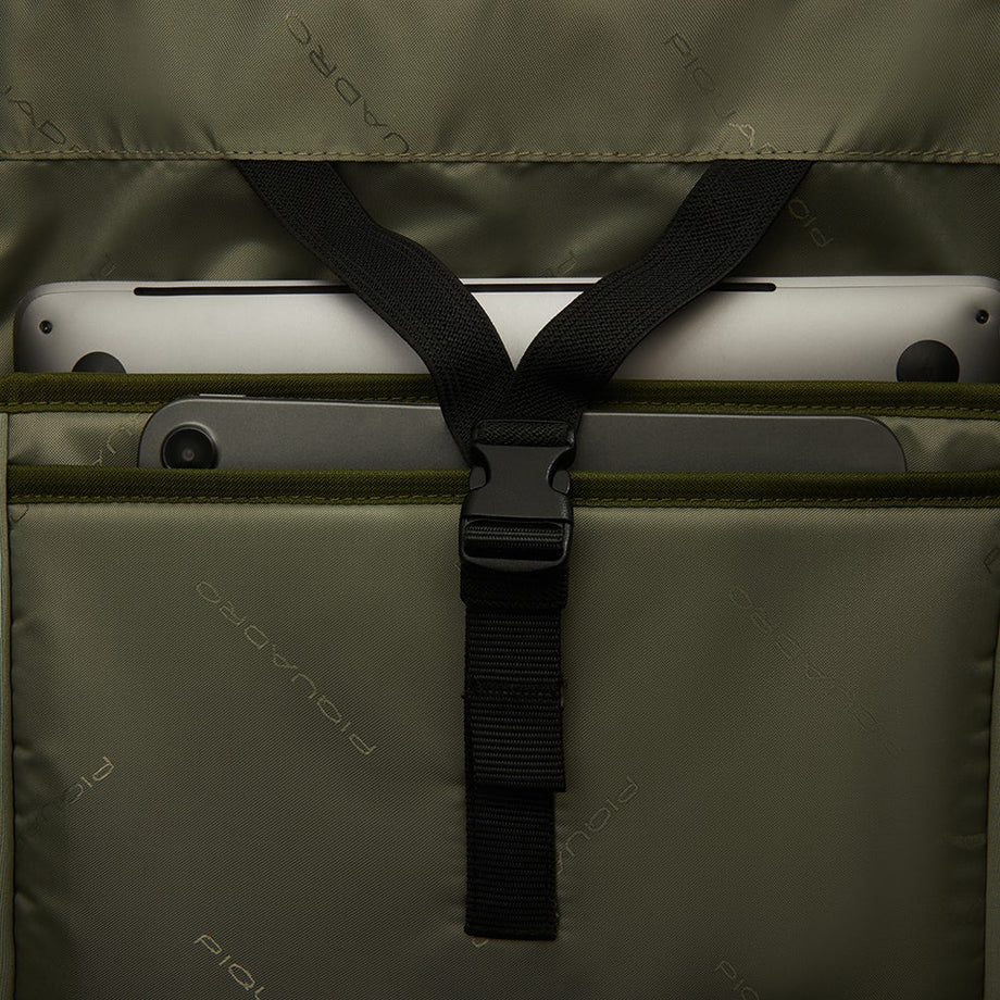 Piquadro Zaino in tessuto e pelle porta pc 14 P16 Blu Piquadro Zaino in tessuto e pelle porta pc 14 P16 Blu