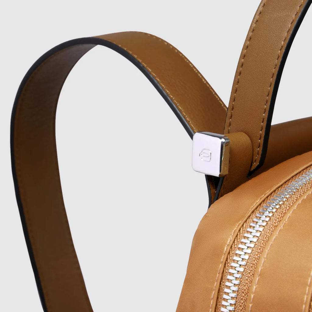 Zaino donna porta iPad Cuoio - Qshops (Piquadro)