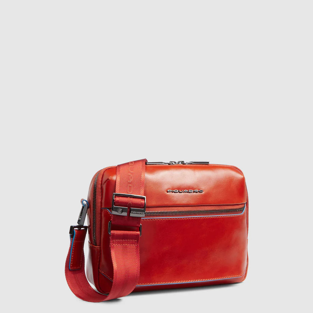 Tracolla uomo porta iPad mini - Qshops (Piquadro)