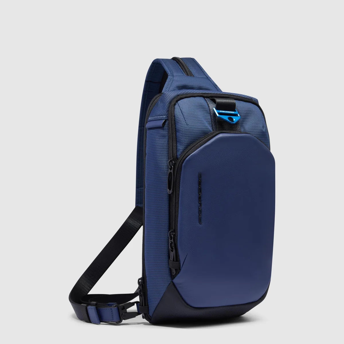 Zaino monospalla uomo porta iPad mini – Qshops