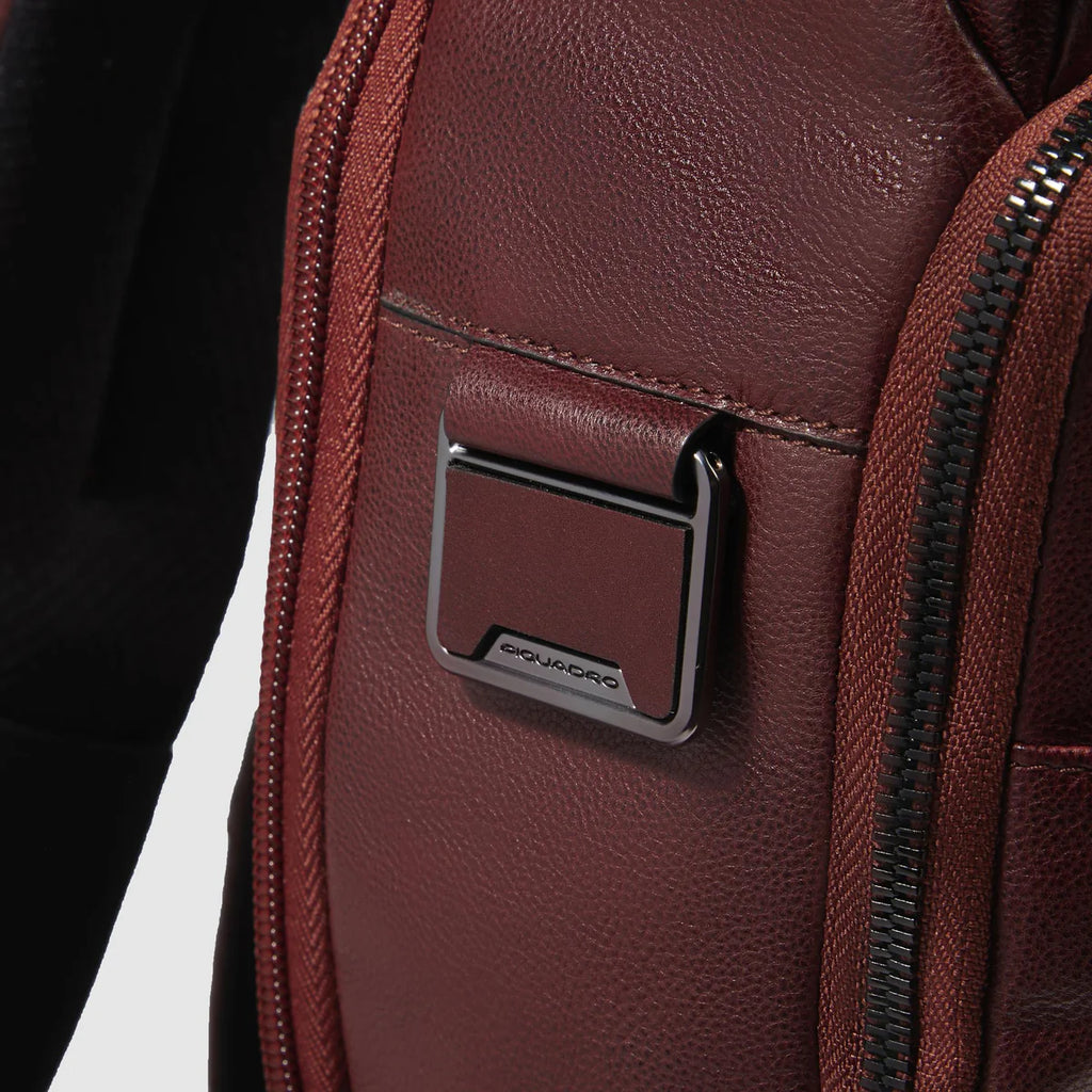 Zaino uomo porta pc 14" personalizzabile Marrone - Qshops (Piquadro)