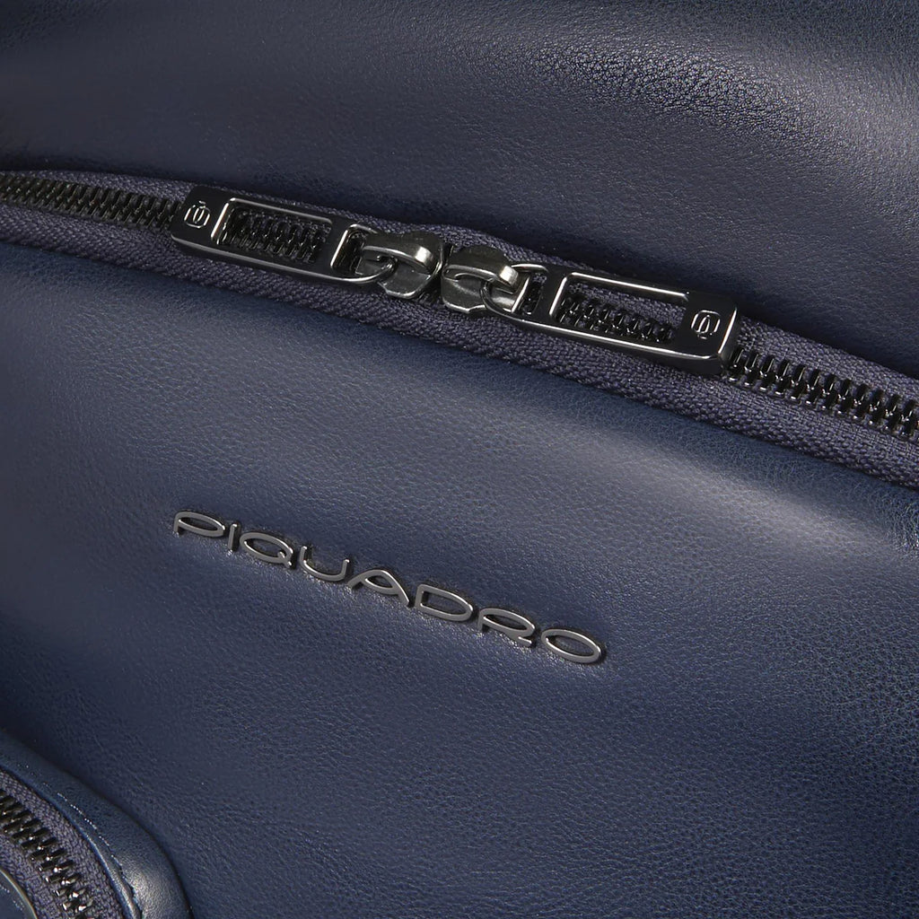 Zaino uomo porta pc 15.6" personalizzabile Blu - Qshops (Piquadro)