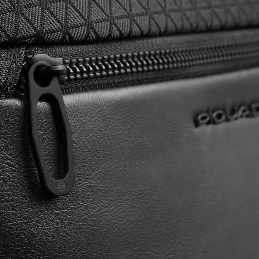 Zaino da viaggio modulare porta pc 17.3" Nero - Qshops (Piquadro)