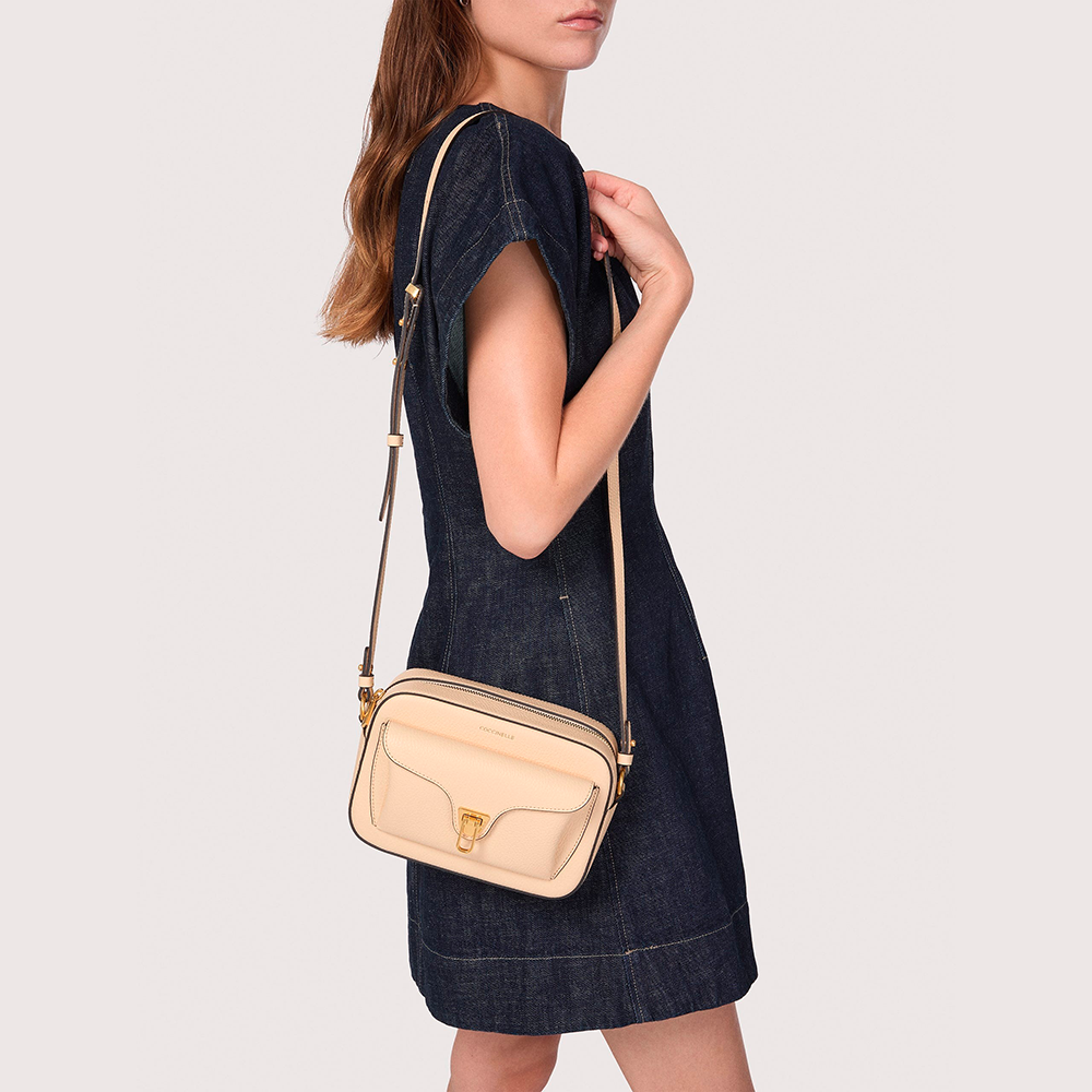 Coccinelle Beat Soft Small Cognac - Qshops (Coccinelle)