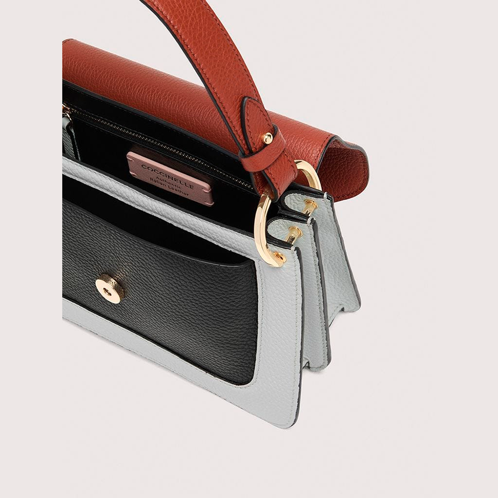 Coccinelle C-me Tricolor Small Snow - Qshops (Coccinelle)