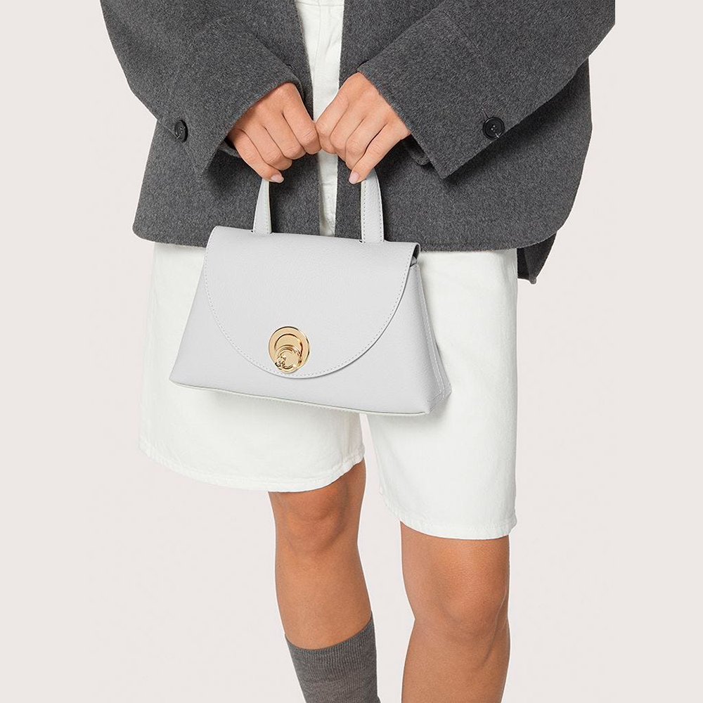 Coccinelle Nikla Small Noir Cognac - Qshops (Coccinelle)